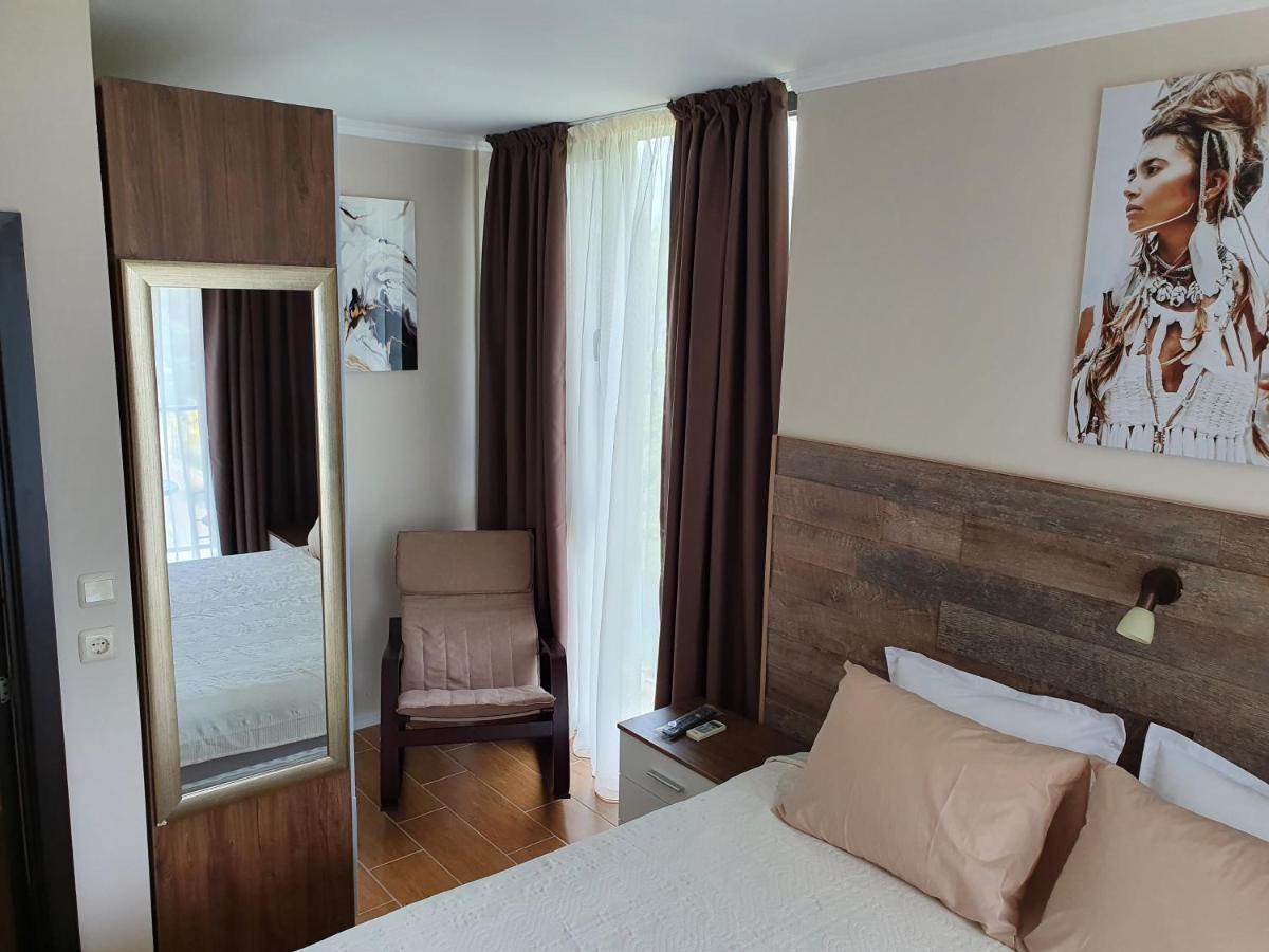 Апартамент За Гости ,,1В-15" Амара Бутик"" Ravda Ngoại thất bức ảnh