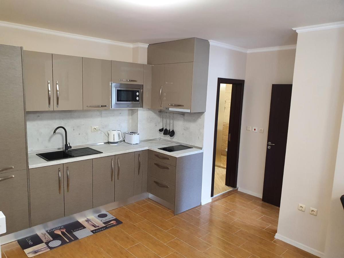 Апартамент За Гости ,,1В-15" Амара Бутик"" Ravda Ngoại thất bức ảnh
