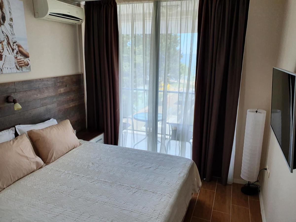 Апартамент За Гости ,,1В-15" Амара Бутик"" Ravda Ngoại thất bức ảnh